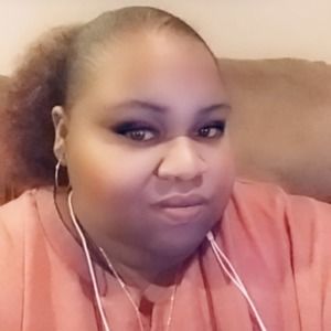 Meet your Posher, Tanesha